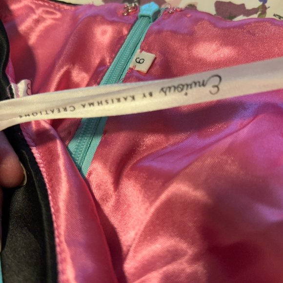 ENVIOUS By Karishma Creations Sz 6 Pink Blue White Black Twirl Pockets Skirt - Picture 8 of 8